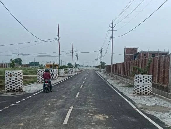 Maa Pitambara Plots and Property In Kanpur